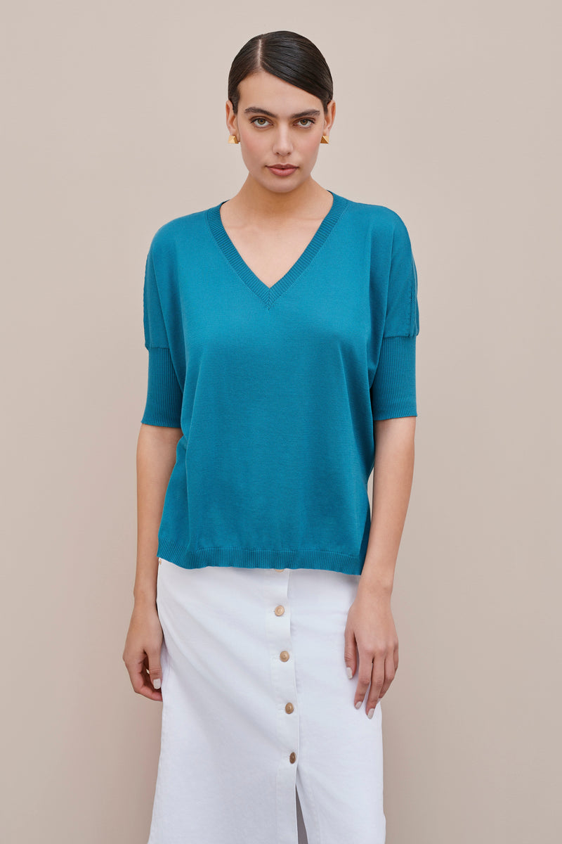 COTTON V-NECK TOP WITH THREE QUARTER SLEEVES