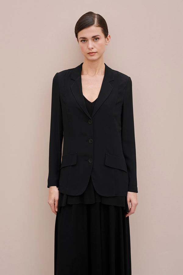 CREPE DE CHINE BLAZER WITH SEWN-ON POCKET FLAPS AND MOTHER-OF-PEARL BUTTONS