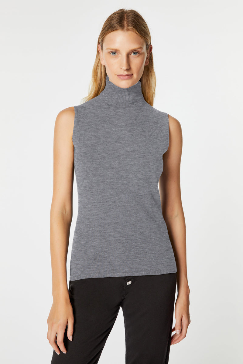 STRETCHY ROLL-NECK TOP