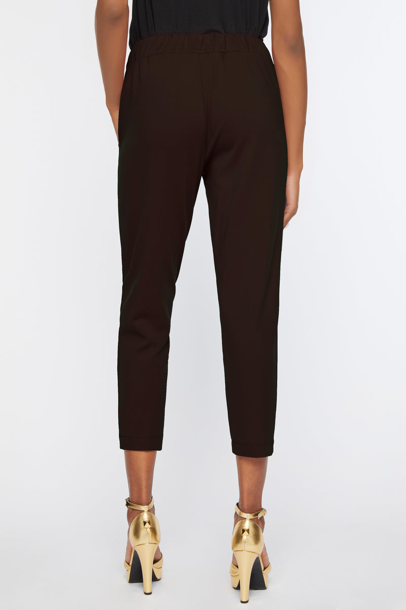 SLIM PANTS IN ENGINEERED STRETCHY JERSEY