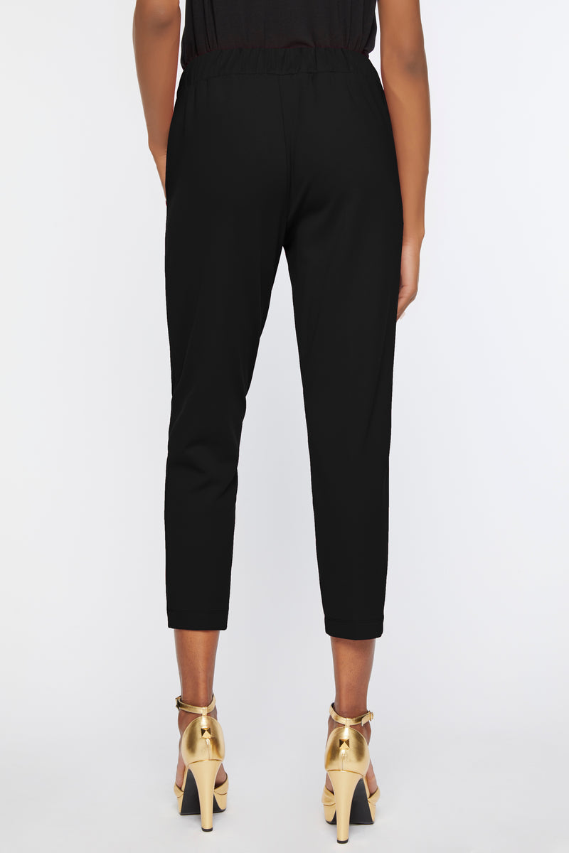 SLIM PANTS IN ENGINEERED STRETCHY JERSEY
