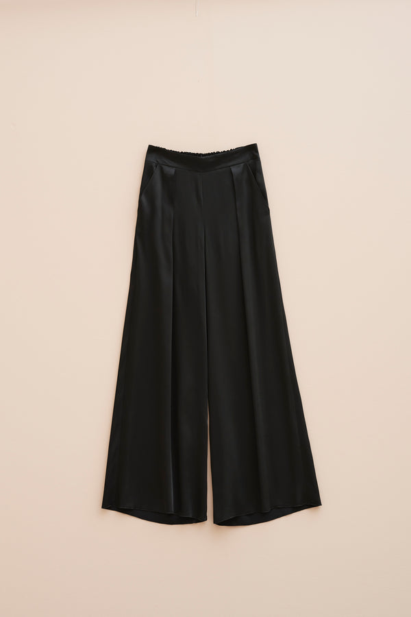 TAILORED LOOSE PANTS IN SATIN WITH SIDE POCKETS 