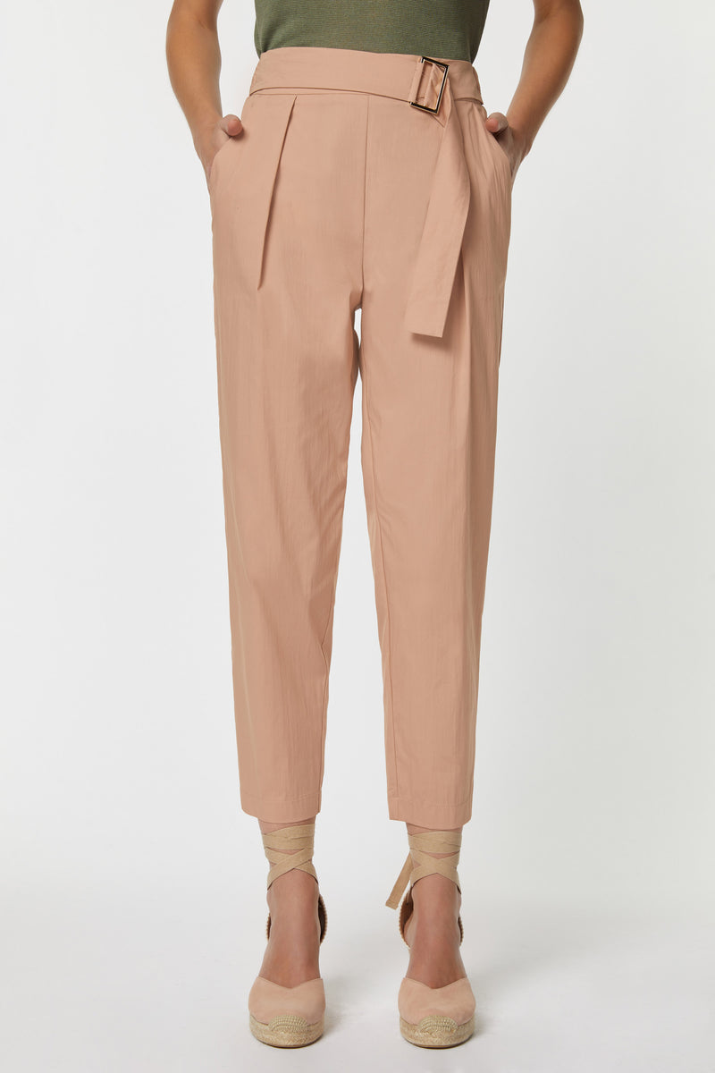 CARROT PANTS IN STRETCHY POPLIN WITH BELT