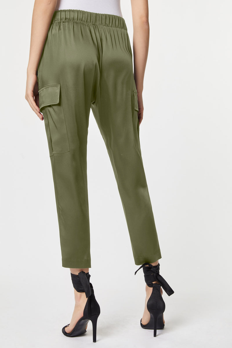 CARGO PANTS IN STRETCHY SATIN