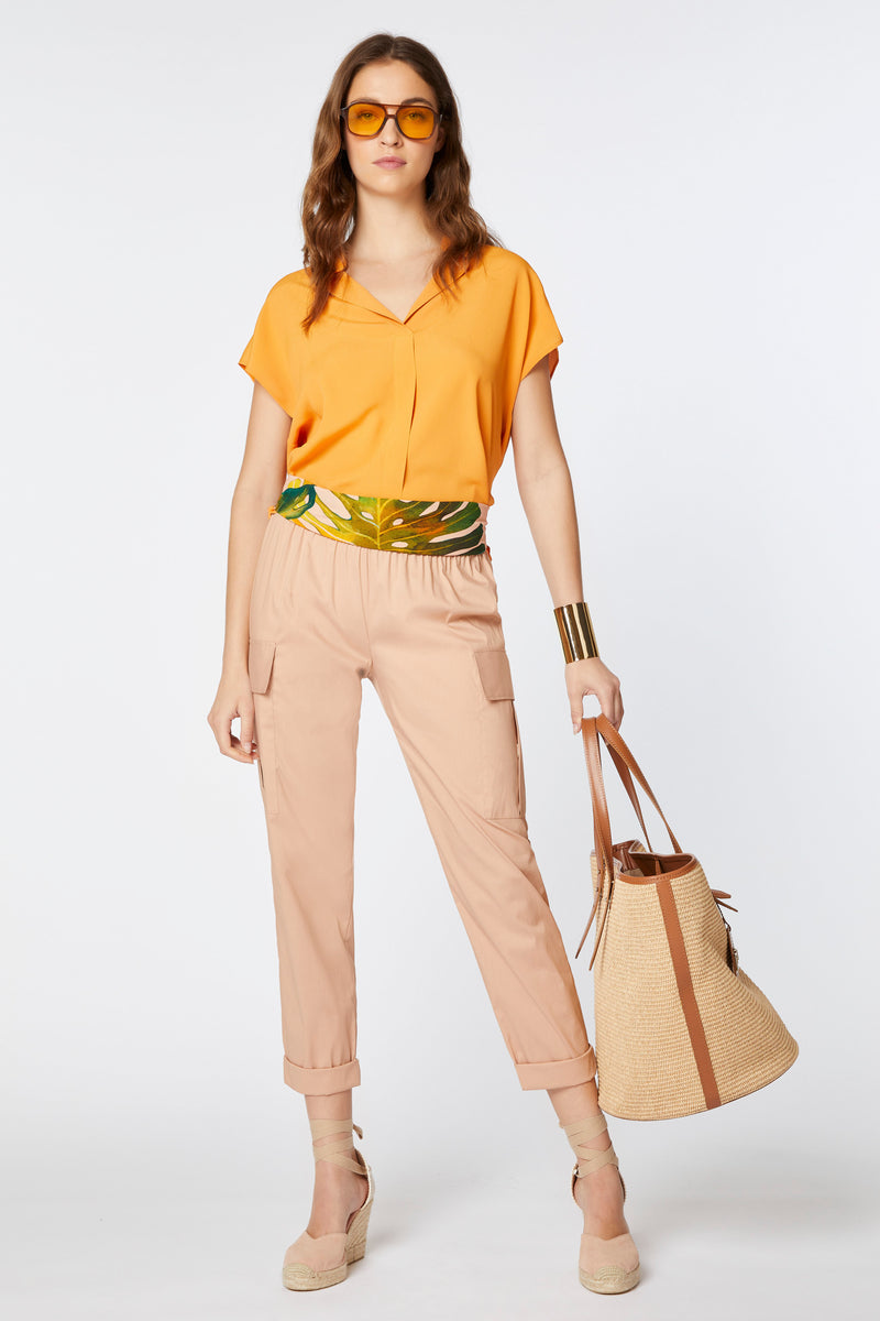 PANTS IN STRETCHY COTTON POPLIN WITH SIDE POCKETS AND TURNED-UP HEMS