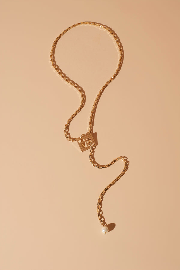 CHAIN NECKLACE WITH DOUBLE CHARM