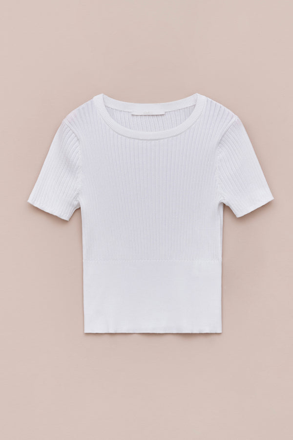 SHORT-SLEEVED SLIM-FIT COTTON TOP 