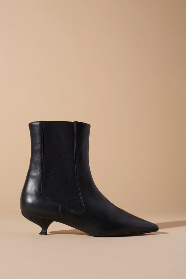 ELASTIC-SIDED LEATHER BOOTS 