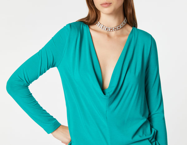 DRAPED TOP IN STRETCHY VISCOSE JERSEY WITH ADJUSTABLE COWL-NECK