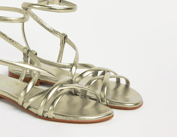 LOW BRAIDED SANDALS IN LAMINATED LEATHER